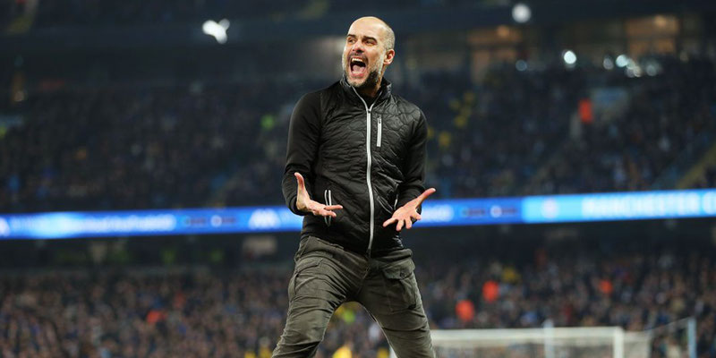 Pep Guardiola, director técnico del Manchester City, sumó su título N° 31.