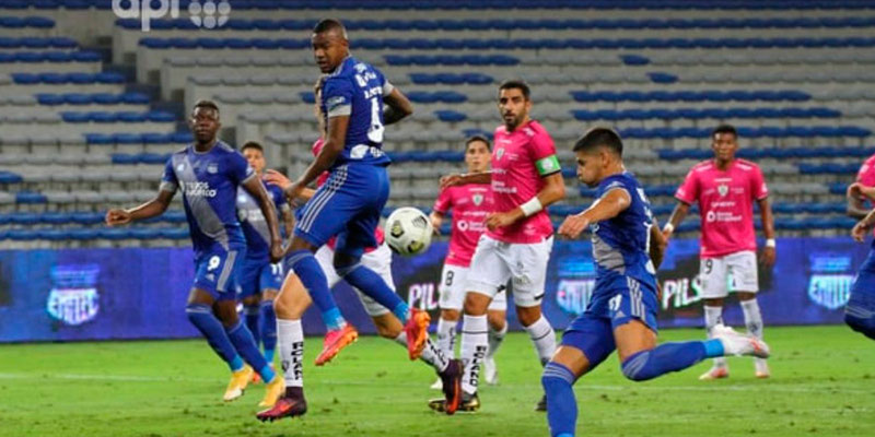 Historial marca como favorito al IDV ante Emelec