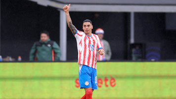 ¡ALMIRÓN FUE LA FIGURA! PARAGUAY VENCIÓ 2-0 A BOLIVIA