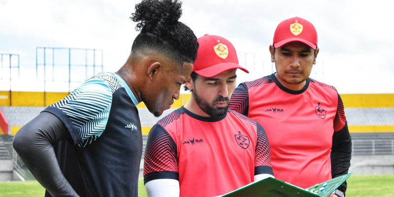 ¡Atención! Aucas se suma a los equipos en quedarse sin DT