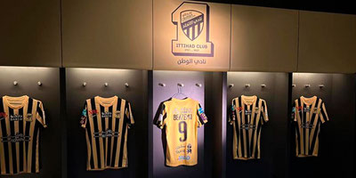 Karim Benzema fue recibido por todo lo alto en Arabia Saudí