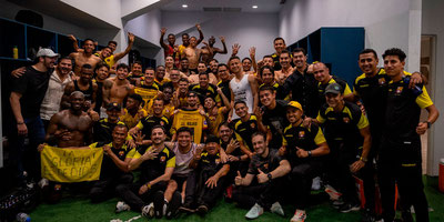 El ídolo no tuvo piedad y goleó a Emelec en el Capwell.