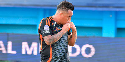 CRISTHIAN CUEVA VUELVE AL PAÍS, PERO SEGUIRÁ SUSPENDIDO.