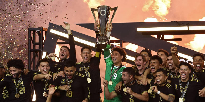 México remonta y se consagra bicampeón de la Copa Oro.