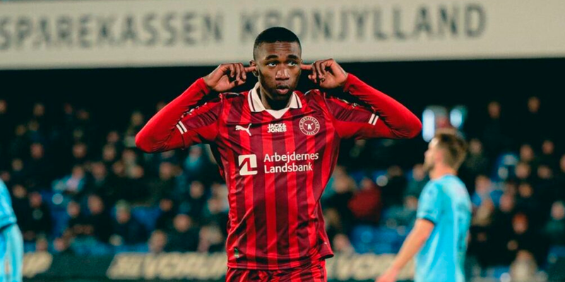 Midtjylland apuesta por Denil Castillo y prepara contrato hasta 2031