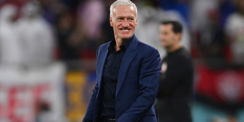 Didier Deschamps continúa en el banquillo francés