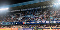 Emelec recibe sanción por lanzamiento de objetos.