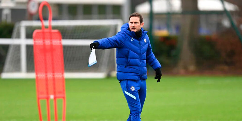 FRANK LAMPARD REGRESA AL BANQUILLO DEL CHELSEA