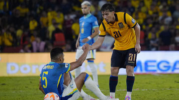 Alan Franco será baja ante Paraguay por suspensión.