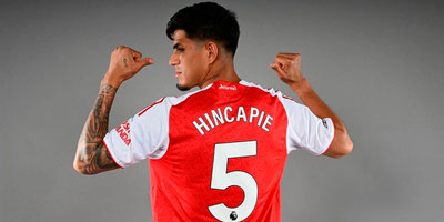 PIERO HINCAPIÉ REGRESA A LOS ENTRENAMIENTOS CON EL ARSENAL