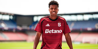 ¡John Mercado se viste de Champions! El ecuatoriano es titular ante el poderoso Lyon