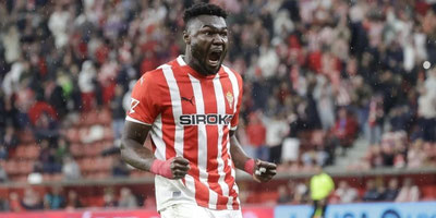 Jordy Caicedo renueva con el Sporting de Gijón