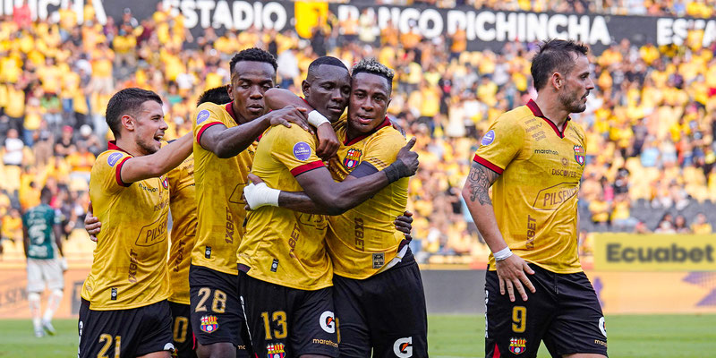 Barcelona vence 2-0 a Orense y sigue firme en la LigaEcuabet