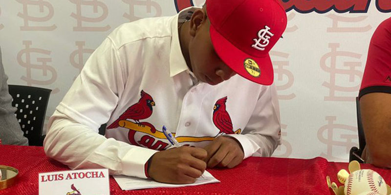 Talento ecuatoriano llega a las Grandes Ligas de Béisbol