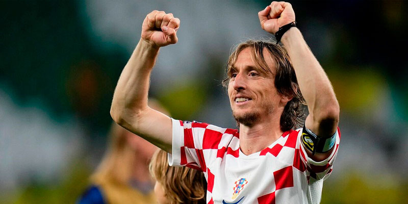 Modrić no se retira de Croacia