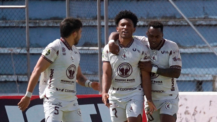MUSHUC RUNA IMPONE SU JERARQUÍA Y GOLEA 3-0 A TÉCNICO UNIVERSITARIO