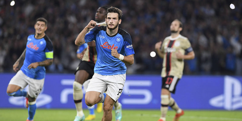 El Napoli continúa con paso perfecto y ya está en 8vos