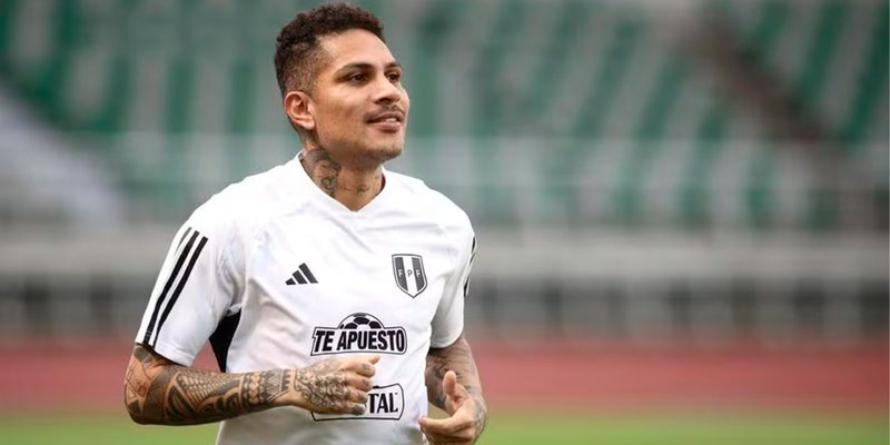 El César Vallejo promete ser "flexible" con Paolo Guerrero para que no cumpla su contrato