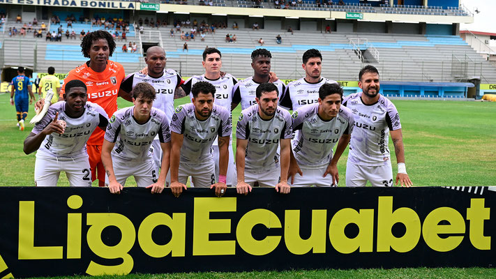 LEONES FC DIO EL GOLPE EN MANTA Y VENCIÓ 1-0 A DELFÍN