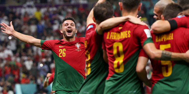 Portugal goleó a Suiza y está en 4tos