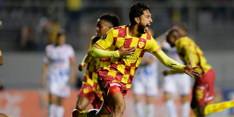 'Papá' Aucas arrancó con pie derecho la Copa Libertadores