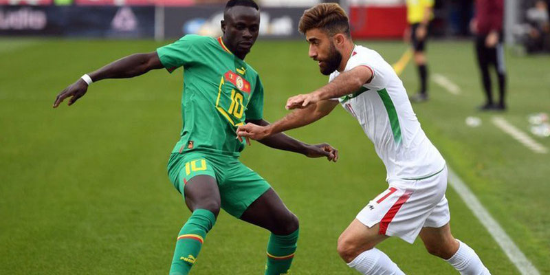 Senegal e Irán repartieron honores en un partido cerrado