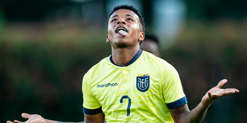 ¡CHECHE ESTÁ DE VUELTA! KENY ARROYO REGRESA A LA TRI PARA EL INICIO DEL CICLO GALLARDO