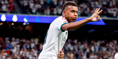 Kylian Mbappé brilló con un triplete en la goleada 4-1 del Real Madrid sobre Real Sociedad
