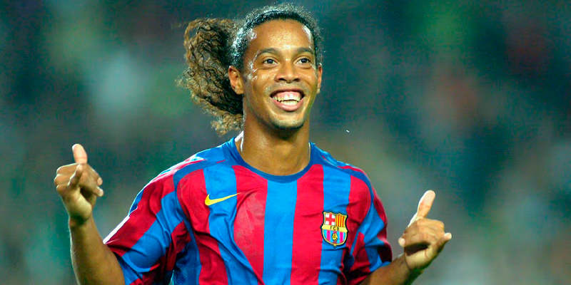 RONALDINHO PREPARA SU REGRESO AL FÚTBOL PROFESIONAL A LOS 46 AÑOS EN ITALIA