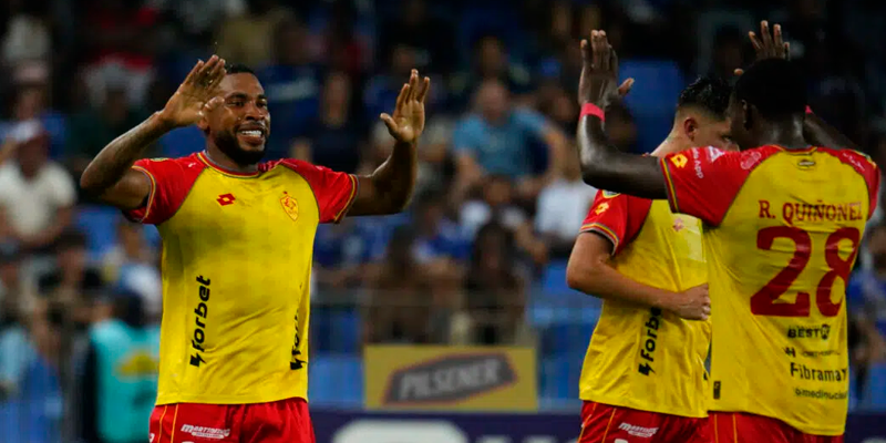 AYRTON PRECIADO LE DIO EL TRIUNFO A AUCAS EN EL CAPWELL