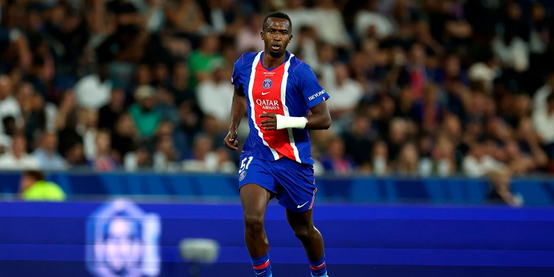 WILLIAN PACHO SE QUEDA EN PARÍS: PSG BLINDA AL ECUATORIANO HASTA 2031