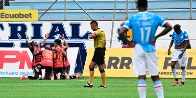 MANTA FC CAYÓ ANTE DEPORTIVO CUENCA Y COMPLICÓ SU PERMANENCIA