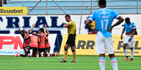 MANTA FC CAYÓ ANTE DEPORTIVO CUENCA Y COMPLICÓ SU PERMANENCIA