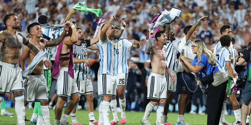 ARGENTINA ELIMINÓ A SUIZA Y ENFRENTARÁ A INGLATERRA EN LAS SEMIFINALES DEL MUNDIAL 2026