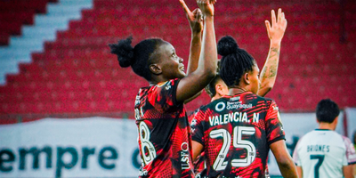 DRAGONAS IDV GOLPEA PRIMERO Y QUEDA A UN PASO DEL TRICAMPEONATO FEMENINO