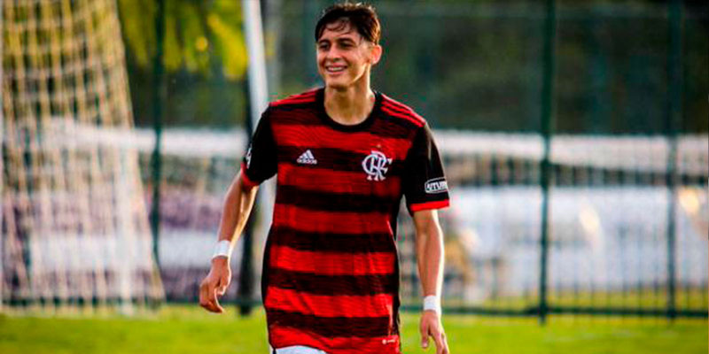 Ariel Suárez seguirá en Flamengo por una temporada más