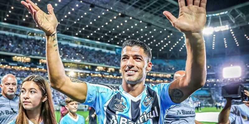 "Me gustan los desafíos difíciles", dice Suárez en su presentación con Gremio