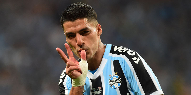 Hat-Trick y título para Suárez en su debut con Gremio