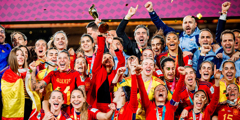 ESPAÑA ES CAMPEONA DEL MUNDO POR PRIMERA VEZ EN SU HISTORIA