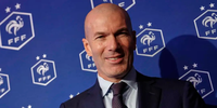¡ZIZOU AL RESCATE! ZIDANE TOMA LAS RIENDAS DE FRANCIA
