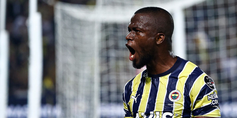 Enner Valencia en modo 'Superman' a la Selección