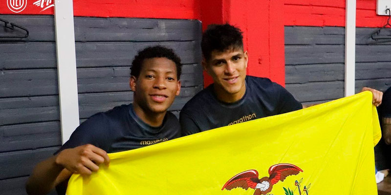 Plata molestó y reanimó a Piero Hincapié