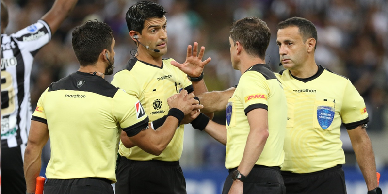 Justicia definida: así se conforma el equipo arbitral para el Barcelona-Orense.