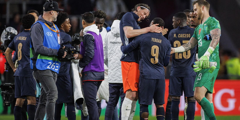 ¡SE MANTIENE VIVO EL INVICTO TRICOLOR!