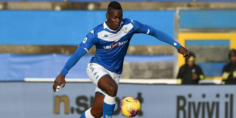 Mario Balotelli exige al Brescia el pago del sueldo de marzo