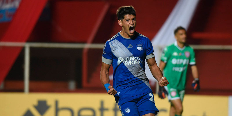 Facundo Barceló le dio el triunfo a Emelec en Santa Fe