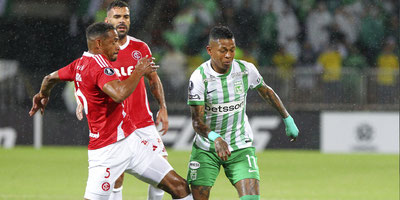 Con gol de Billy Arce, Atlético Nacional derrota 3-1 a Internacional.