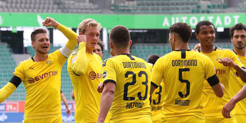 Borussia Dortmund se impuso de visitante ante Wolfsburg