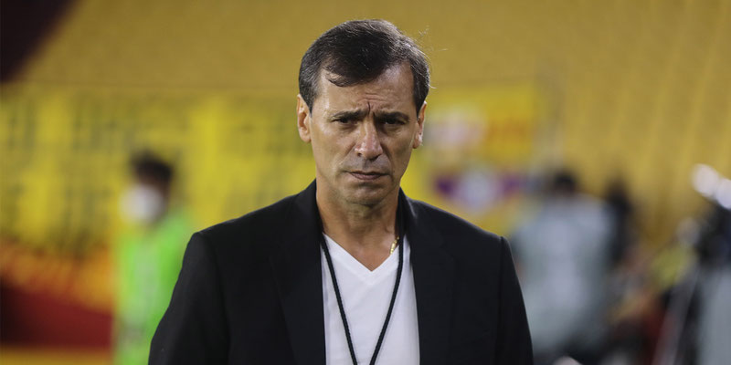 FIN DE LOS RUMORES: Fabián Bustos seguirá en BSC