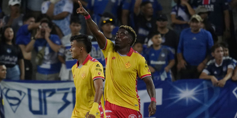 CARCELÉN JUGARÁ EN MÉXICO
